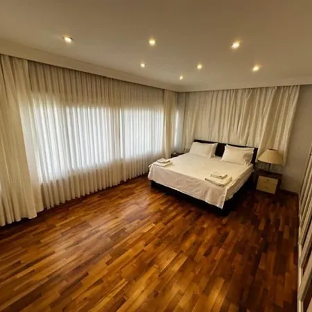3-bedroom Luxury In Kyrenia Center *