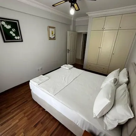 3-bedroom Luxury In Kyrenia Center Kirenia