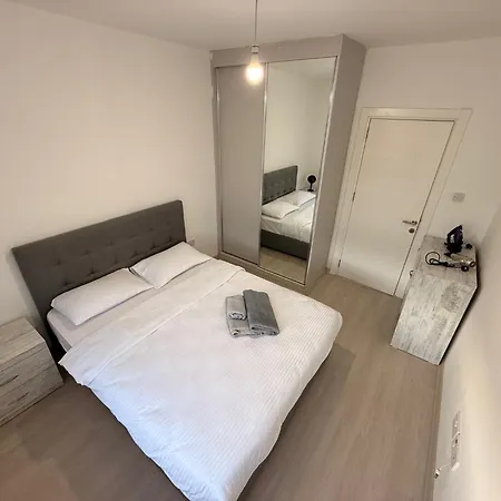 1-bedroom Luxury In Kyrenia Center *