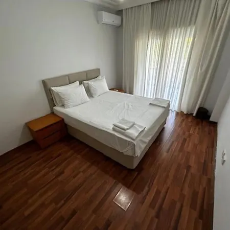3-bedroom Luxury In Kyrenia Center * Kyrenia (Northern Cyprus)