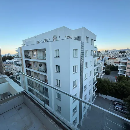 1-bedroom Luxury In Kyrenia Center Apartman Kerínia