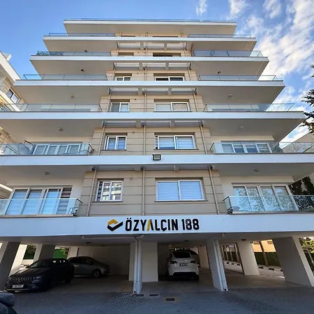 Lägenhet 1-bedroom Luxury In Kyrenia Center Kyrenia (Northern Cyprus)