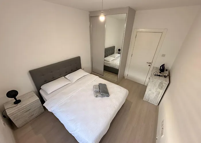 1-bedroom Luxury In Kyrenia Center *